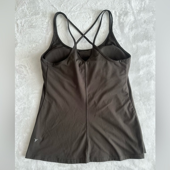 NWOT Old Navy women’s medium padded racerback strappy tank. Grayish green color - Picture 2 of 3
